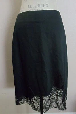 POLECI~BLACK LACE HEM PENCIL SKIRT~8~EUC  CG - Image 1 of 2