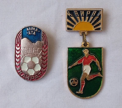 FC Kairat Kazakhstan football club Badge vintage Lot 2x Soviet USSR Soccer pins - Image 1 of 4