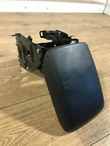 Reposabrazos central cuero negro con costuras rojas delantero Audi A4 S4 RS4 B8 8K - Imagen 1 de 11