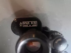 Binocolo russo KOMZ BNU5 8 X 30 - con custodia in pelle originale - Foto 1 di 9