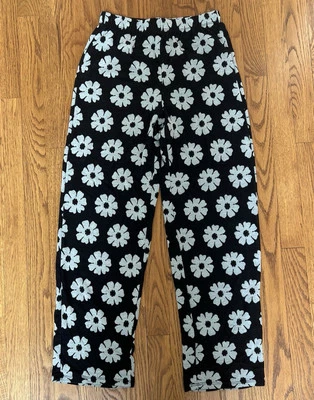 Women’s Billa Bong Black And White Floral Knit Crop Pant Size Medium Foto 1 de 4