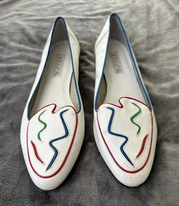 Vintage UNISA Womens Flats 7.5 US White Colorful Detail Retro 80s New Wave Prep - Picture 1 of 15