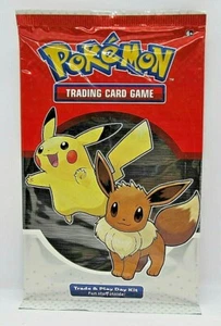 NUEVO SELLADO ~ Pokemon Trade & Play Day Kit - (1) Paquete Auténtico Tarjetas Coleccionables - Imagen 1 de 2