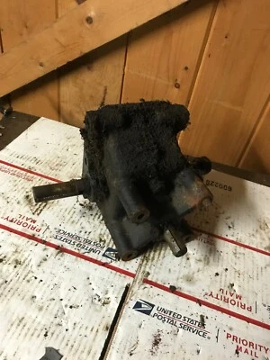 Allis Chalmers B-110 Bevel Gear Box - Image 1 of 4