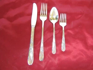 Vintage Oneida Community Tudor Silver Plate Queen Bess Youth Knife Fork Set - Picture 1 of 4