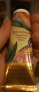Bath & Body Works BAHAMAS PASSIONFRUIT BANANA FLOWER Hand Cream 1oz. - Picture 1 of 1