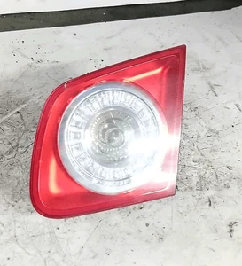 1K5945094G Fanale post. parte int. DX VOLKSWAGEN JETTA (1K) 2.0 16V FSI Ber. - Foto 1 di 3
