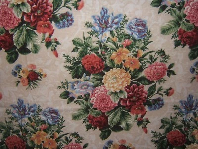 Kravet Couture, Bernay Roses, también conocido como Emma, Floral Bourque, por comprar, varios colores  Foto 1 de 3