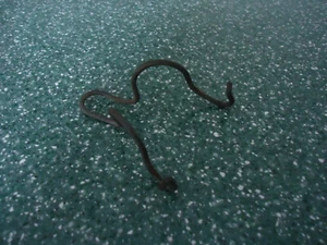 VW Käfer 1303 Halteklammer für Wagenheber gebraucht - Bild 1 von 1