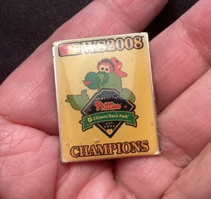 Philadelphia Phillies Phanatic Lapel Pin 2008 WORLD SERIES Champions - Picture 1 of 8