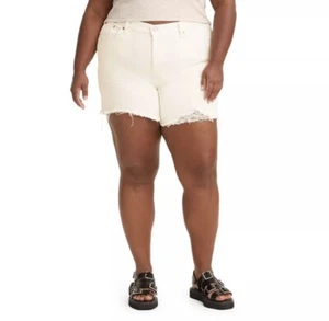 Levis 501 Original Womans Size 22W Plus Shorts Natural White High Rise NEW - Picture 1 of 6