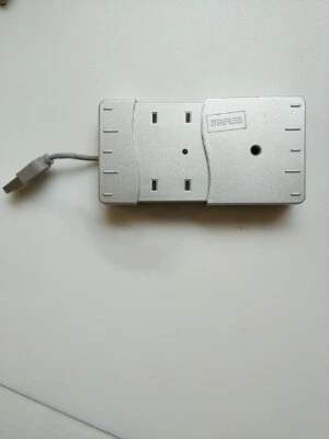 Staples 12413 4 Ports USB 2.0 Portable Usb Hub Silver  - Image 1 of 4