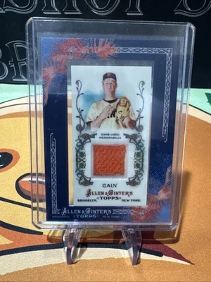 Matt Cain 2011 Topps Allen & Ginter's Framed Mini Relics #AGR-MC - Image 1 of 2
