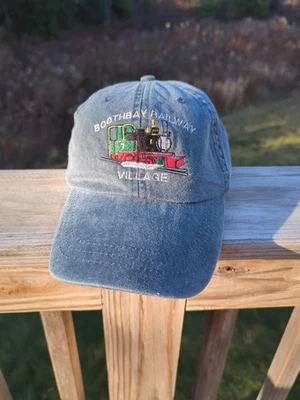 Gorra ajustable para adultos Boothbay Maine Railway Village Foto 1 de 4