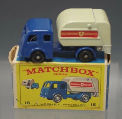 MATCHBOX LESNEY DENNIS REFUSE TRUCK #15 VINTAGE MADE ENGLAND VG CONDITION - Image 1 of 4