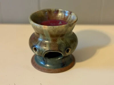 Calentador de cera quemador de aceite de cerámica hecho a mano - Firmado "KM" - Cerámica esmaltada  Foto 1 de 4