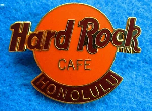 HONOLULU CLASSIC 3LC PATRÓN TRASERO REJILLA MEDIANA LOGOTIPO NARANJA PROFUNDO PIN Hard Rock Café - Imagen 1 de 1