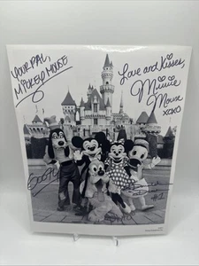 Foto FIRMATA Topolino/Minnie/Pluto/Pippo/Anatra Donald 8 x 10 bianco e nero Disney - Foto 1 di 6