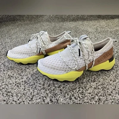 Sorel Kinetic Impact 蕾丝运动鞋海盐白色和黄色女式 6 码 — 第 1/4 张图片
