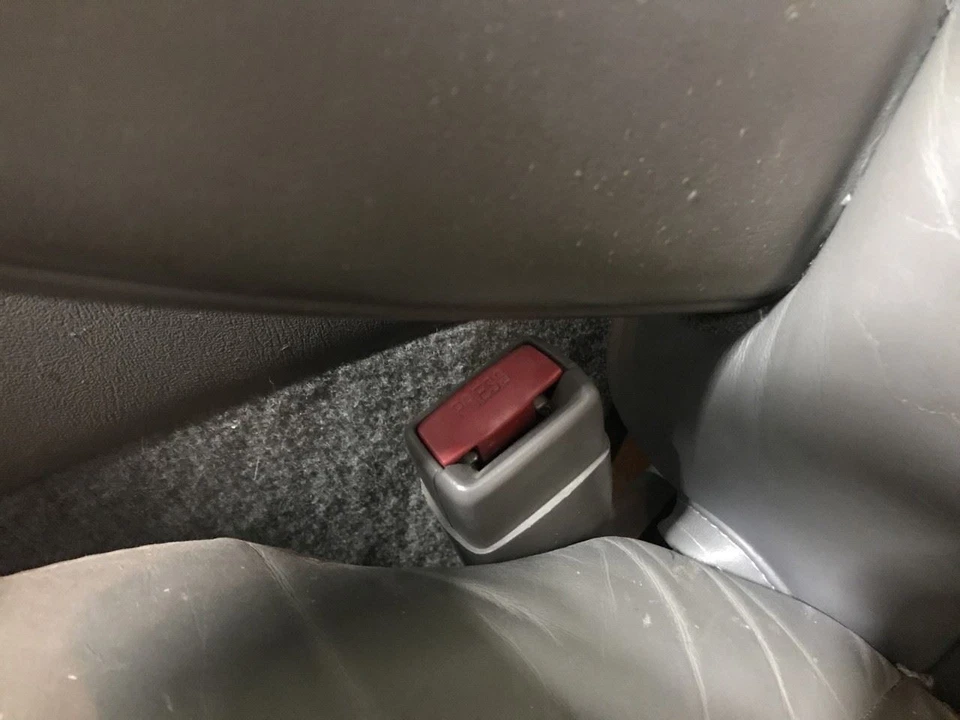 Seat Belt Front Bucket And Bench Driver Fits 03-07 SIERRA 1500 PICKUP 2649406 - Imagem 1 de 1