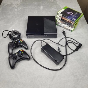 Microsoft Xbox 360 E Console 500 Gb Nera Bundle 9 Giochi Controller - Foto 1 di 24