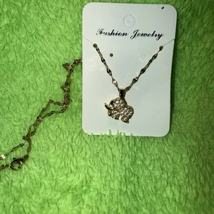 Kette mit Einem Anhänger Kette - Bild 1 von 3