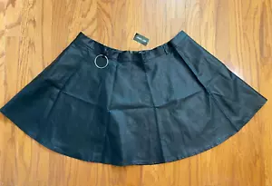 HOT TOPIC Faux Leather SKATER SKIRT Plus SIZE 5 ( 4X ) O-Ring BLACK Flared Mini - Picture 1 of 7