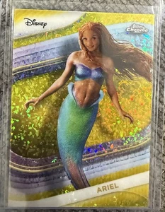 2025 Topps Chrome Disney #63 Ariel Yellow Mini Diamond Refractor - Bild 1 von 1