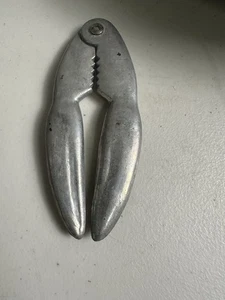 LOBSTER SHELL SEAFOOD VINTAGE CLAW CRACKER - Picture 1 of 3
