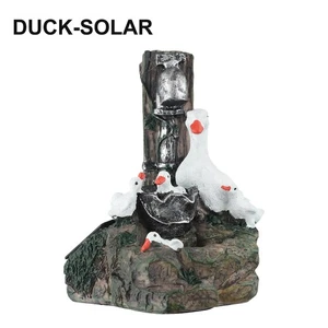 Solar Energy Driven Whimsical Squirrel Light for Your For Outdoor Area - Picture 1 of 8