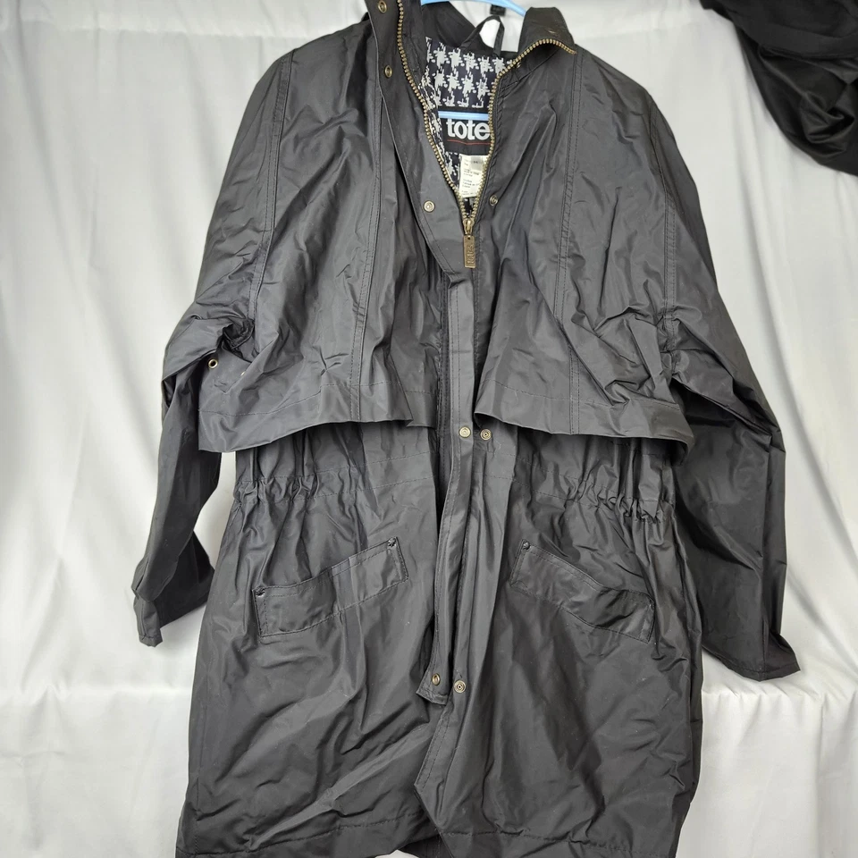 Totes Women’s Black Snap Button Removable Hood Rain Jacket Size M - Image 1 of 4