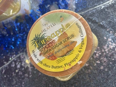 Exfoliante de azúcar de karité nuevo sellado piña, cítricos, melocotón, alfa arbutina, coco Foto 1 de 4