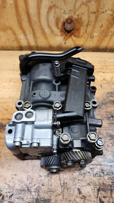 Eje equilibrador OEM VW Audi con bomba de aceite y engranaje 03L103537 03L115105 Foto 1 de 4