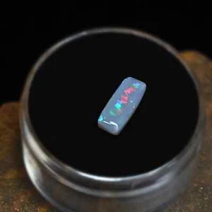 Versatile Lightning Ridge Crystal Opal 0.92 ct - Foto 1 di 4