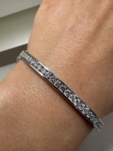 Brazalete de oro blanco de 9 quilates de 1,95 quilates cultivado en laboratorio LGSL95 - Imagen 1 de 23