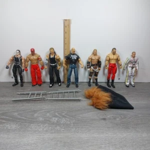 Lot de 8 figurines WWE Elite Collection Legends Series Stone Cold, mexicain  - Photo 1/16