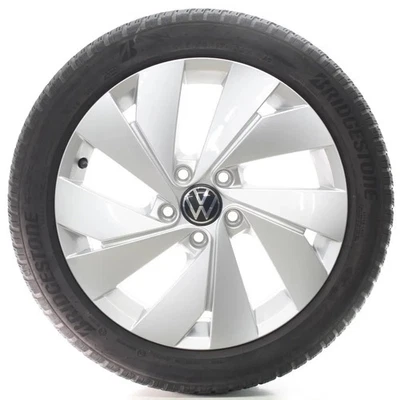 VW Golf 8 VIII CD1 Winterräder Belmont Bridgestone 205/50R17 DOT23 5H0601025B - Bild 1 von 4