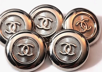 Gebrauchte Knöpfe, Silber, 5stück, 18mm - Bild 1 von 4