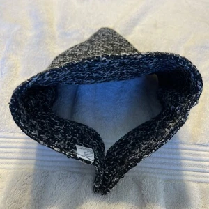 NUEVO Negro Gris Capucha Bufanda Cuello Bufanda Magnética 100% Poliéster Invierno - Imagen 1 de 8
