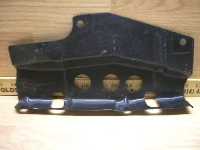 87 88 89 Skyhawk RH крыло кронштейн новый из старых запасов OEM ACDelco 25524336 OEM, Бесплатная доставка по США ` - Изображение 1 из 3