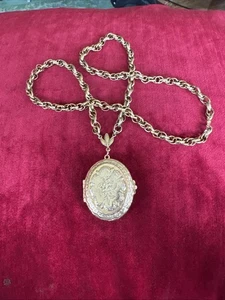 Vintage Large Deep Lockett Pendant Necklace - Picture 1 of 10