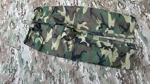 🇺🇸 NEW NAVY ARMY USGI WOODLAND CAMO GORETEX TROUSERS PANTS COLD WET MEDIUM - Picture 1 of 9