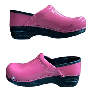 Dansko Clogs Women's Pink Patent Leather Slip-On Nurse Shoes Size EUR 34, US 4 - Picture 1 of 14