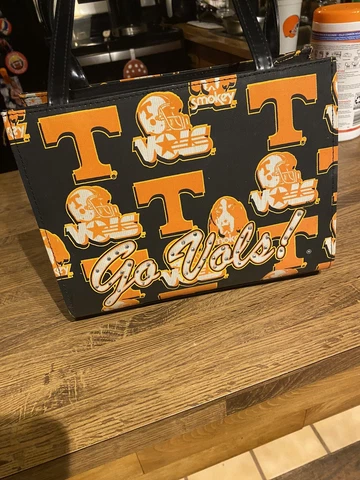 University Of Tennessee Volunteers Womens Purse. Black, Orange, & White. NWOT Cover
