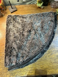 Weihnachtsbaumrock mit Kunstfell 48 Zoll - Bild 1 von 7