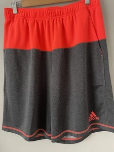 Men’s Adidas Essentials Climalite Shorts Medium - Picture 1 of 3