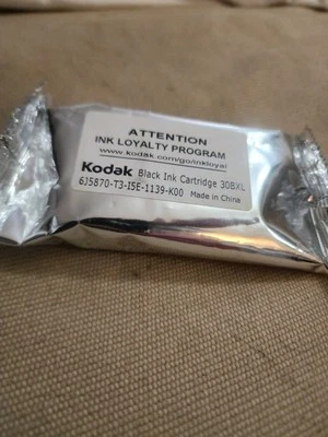 KODAK 30 Black And Tri-Color Genuine Ink Cartridges Combo Pack Both Sealed - Image 1 of 4