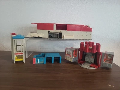 Micro Machines Incomplete Playsets Parts Only Galoob 1989 Vintage Please Read  - Image 1 of 4