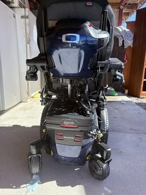 Silla de ruedas eléctrica Quantum Q6 Edge 3 Stretto usada Foto 1 de 4