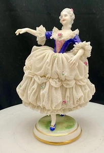 ANTIGUA FIGURA DE PORCELANA BAILARINA DE ENCAJE DRESDEN MV MUUELLER VOLKSTEDT 9" c1910 g - Imagen 1 de 15